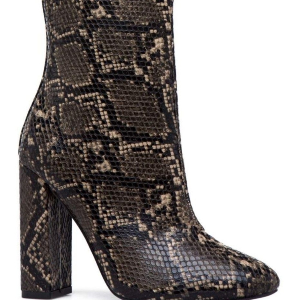 Brown snake bootie